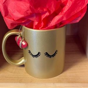 GOLD eyelashes mug